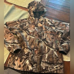 Rustic ridge hunting jacket- like new